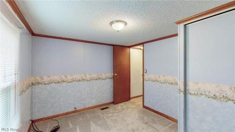 1125 S Johnson Road Sebring OH 44672