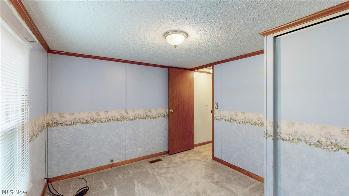 1125 S Johnson Road Sebring OH 44672