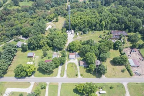 1125 S Johnson Road Sebring OH 44672