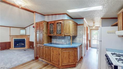 1125 S Johnson Road Sebring OH 44672
