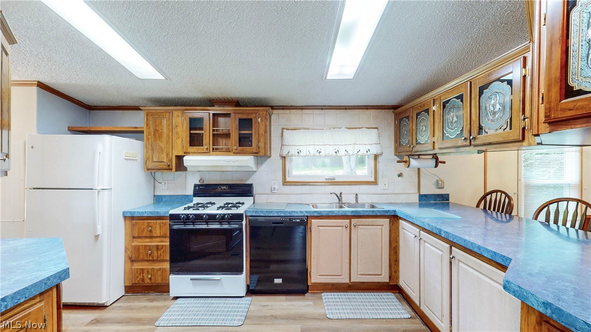 1125 S Johnson Road Sebring OH 44672