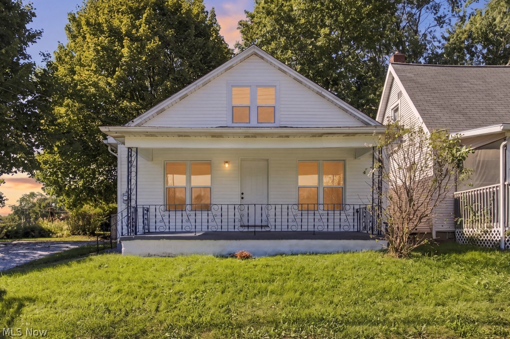 1588 Josephine Avenue Lakemore OH 44250