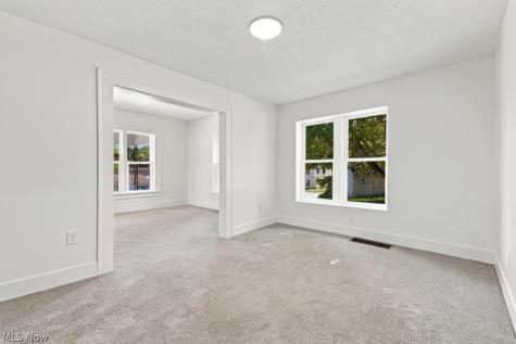 1588 Josephine Avenue Lakemore OH 44250
