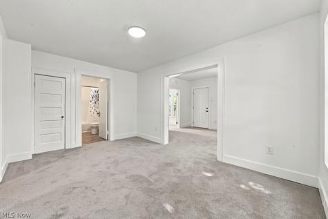 1588 Josephine Avenue Lakemore OH 44250