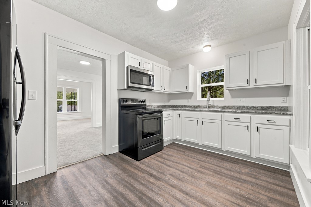 1588 Josephine Avenue Lakemore OH 44250