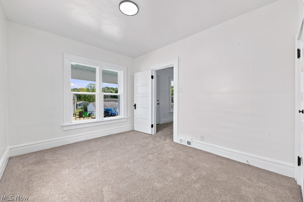 1588 Josephine Avenue Lakemore OH 44250