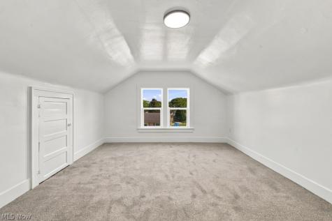 1588 Josephine Avenue Lakemore OH 44250