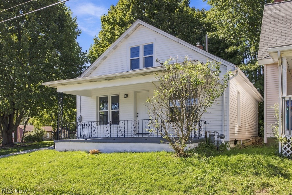 1588 Josephine Avenue Lakemore OH 44250