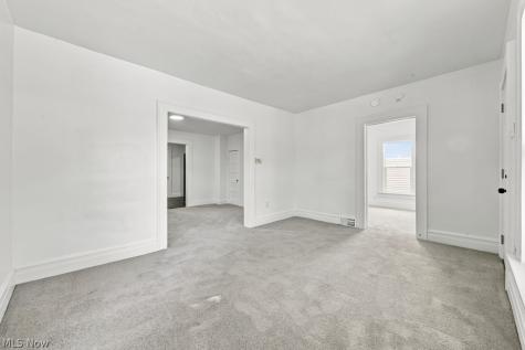 1588 Josephine Avenue Lakemore OH 44250
