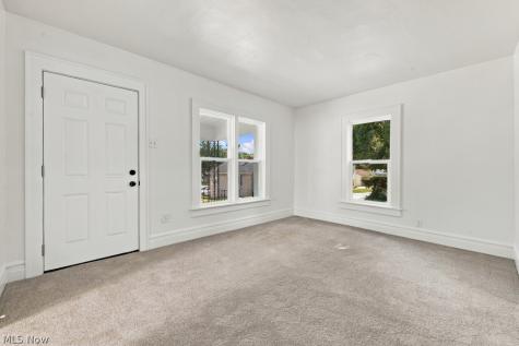 1588 Josephine Avenue Lakemore OH 44250