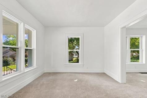 1588 Josephine Avenue Lakemore OH 44250
