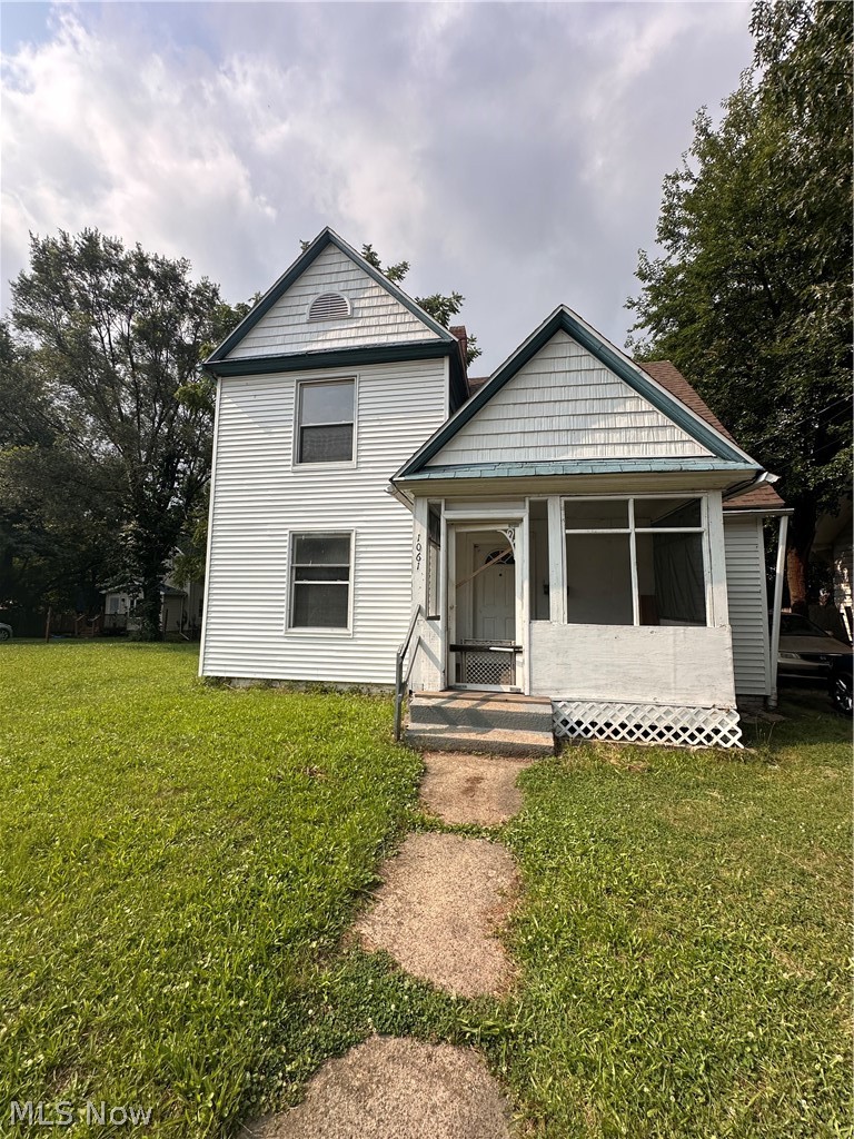 1061 Ackley Street Akron OH 44306