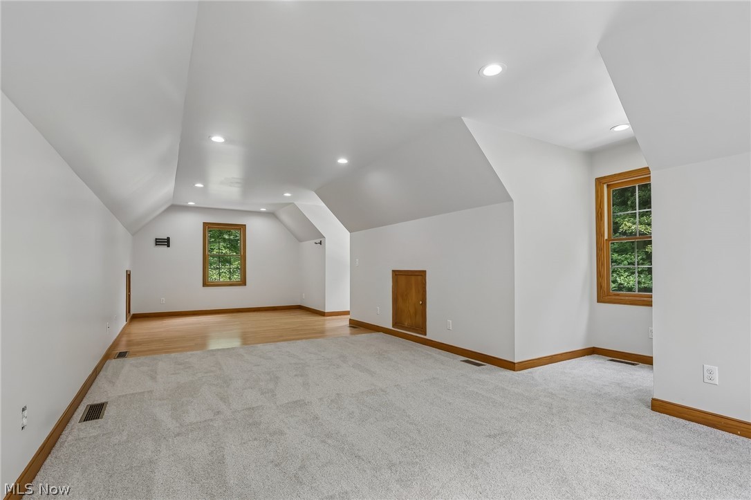 10685 Robert Lane Chagrin Falls OH 44023