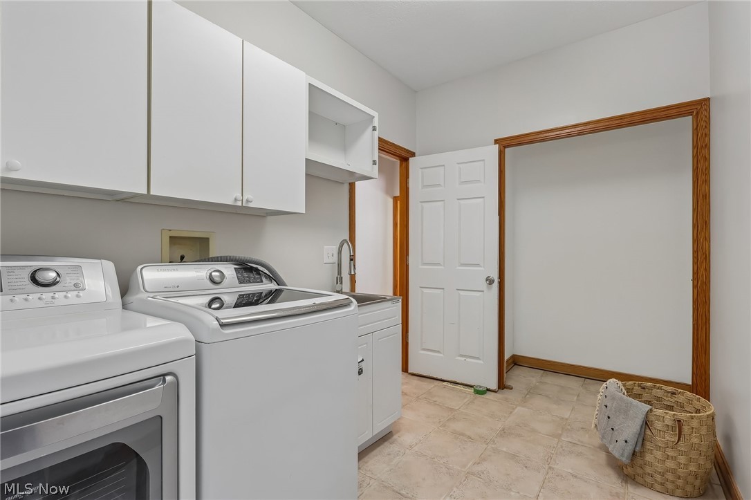 10685 Robert Lane Chagrin Falls OH 44023