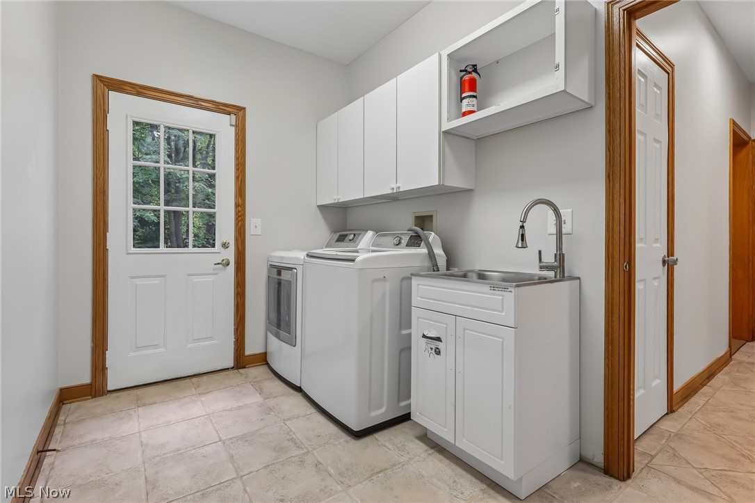 10685 Robert Lane Chagrin Falls OH 44023