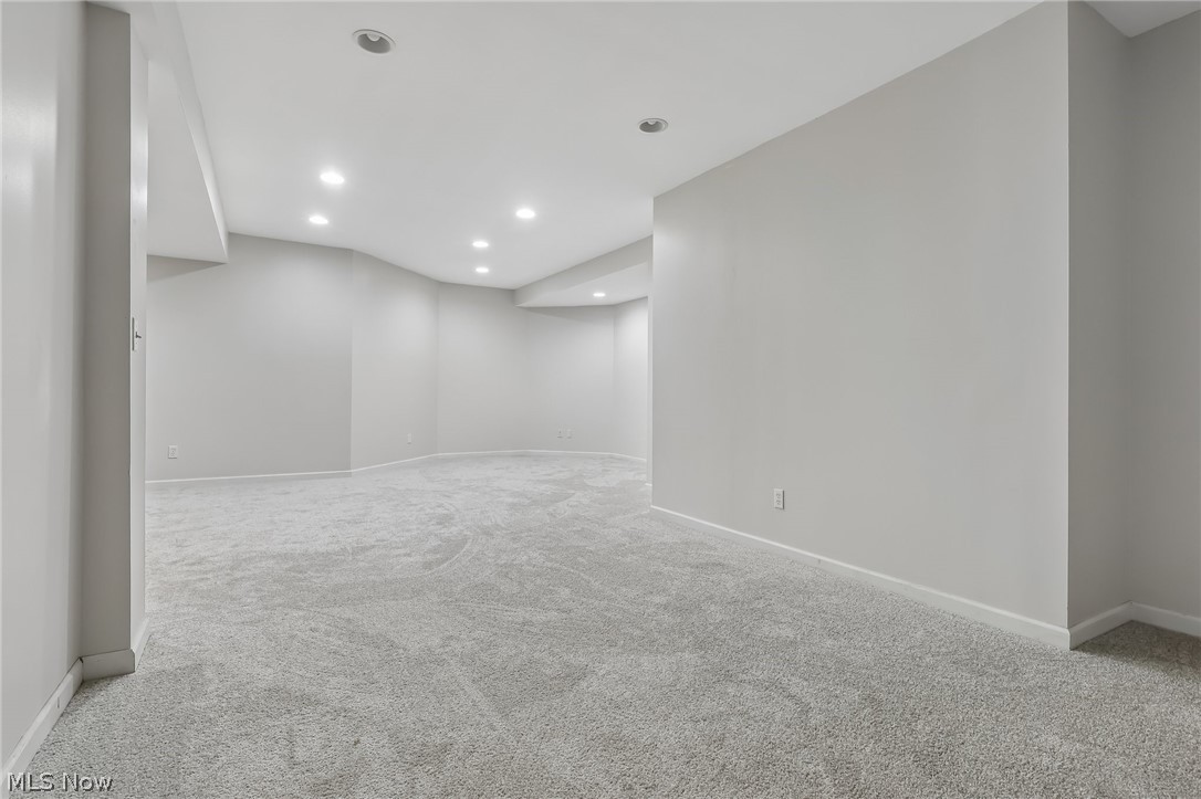 10685 Robert Lane Chagrin Falls OH 44023