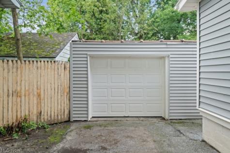 1172 Herberich Avenue Akron OH 44301