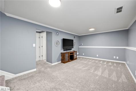 747 Abbe Road N Elyria OH 44035