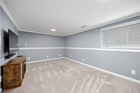 747 Abbe Road N Elyria OH 44035