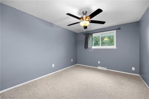 747 Abbe Road N Elyria OH 44035