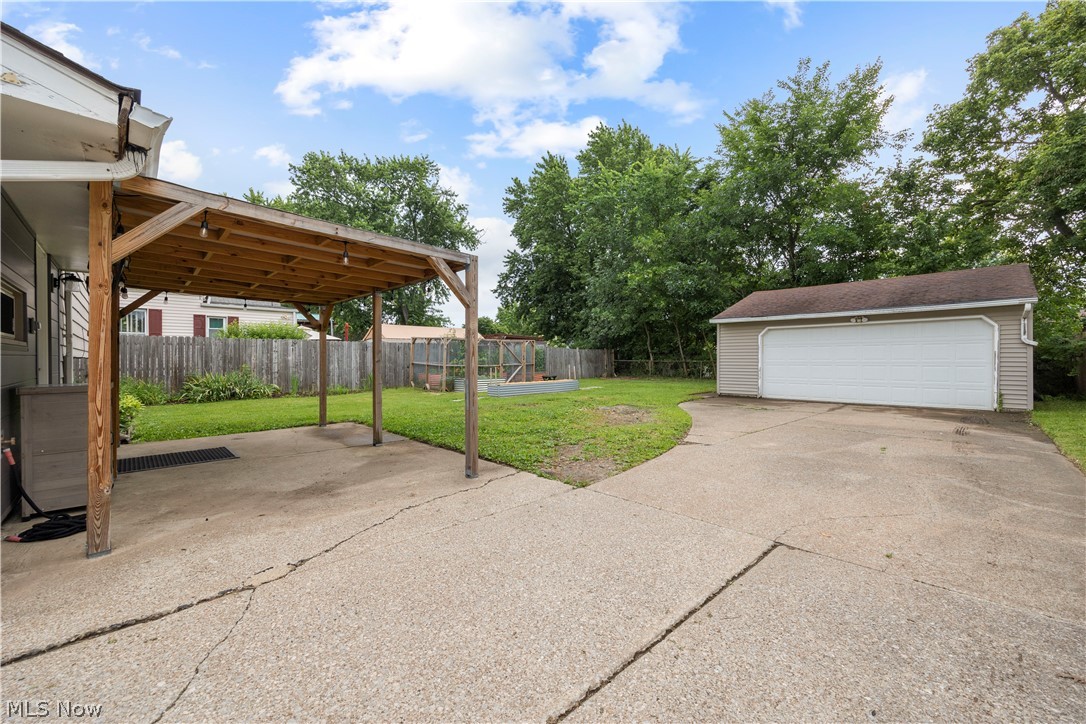 747 Abbe Road N Elyria OH 44035