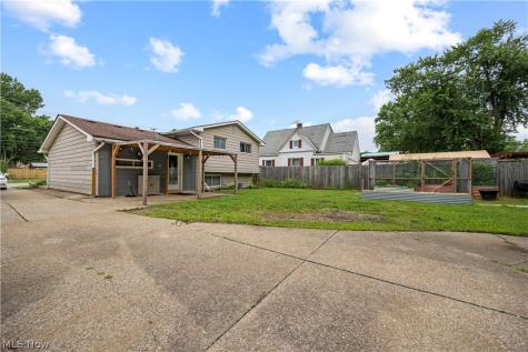 747 Abbe Road N Elyria OH 44035