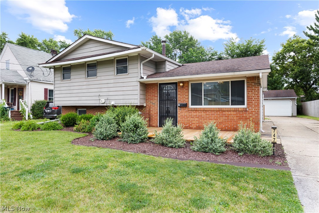 747 Abbe Road N Elyria OH 44035