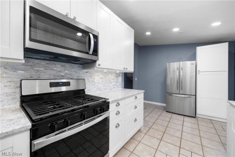 747 Abbe Road N Elyria OH 44035