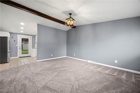 747 Abbe Road N Elyria OH 44035