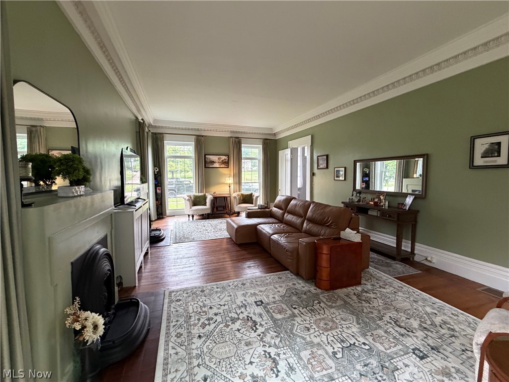 490 E Union Avenue Mcconnelsville OH 43756