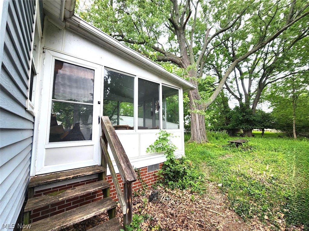 19381 Pasnow Avenue Euclid OH 44119