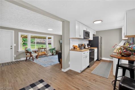 2747 Lincoln Way NW Massillon OH 44647