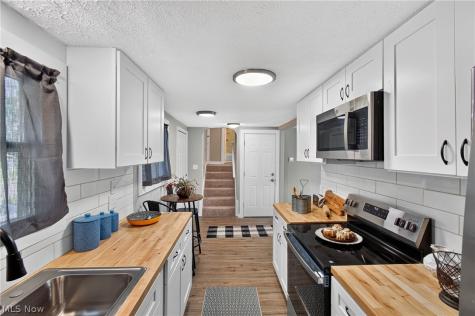 2747 Lincoln Way NW Massillon OH 44647