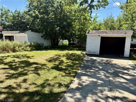 26930 Oriole Avenue Euclid OH 44132