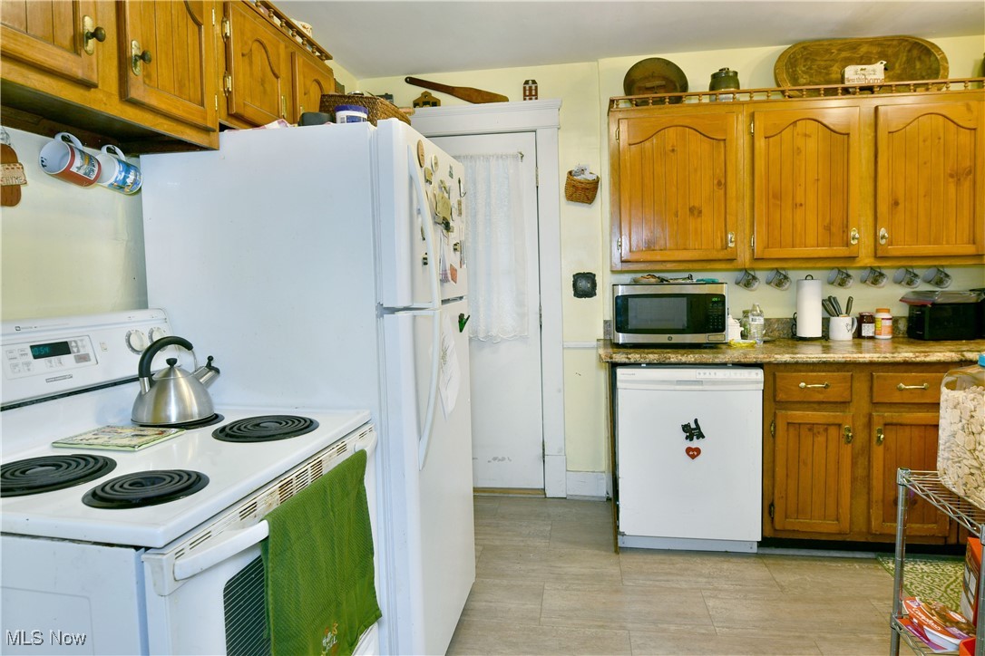 9210 Howland Springs Road SE Howland OH 44484