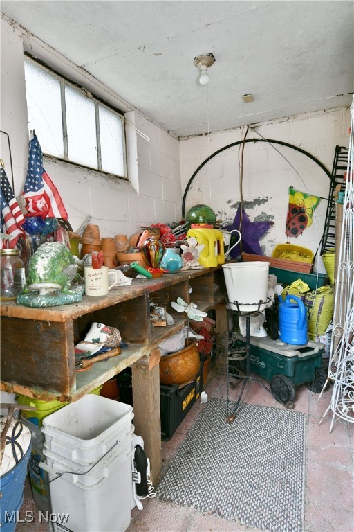 9210 Howland Springs Road SE Howland OH 44484