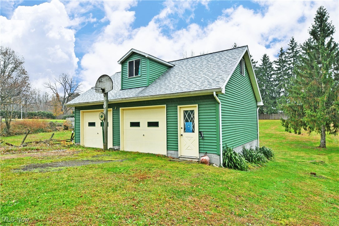 9210 Howland Springs Road SE Howland OH 44484