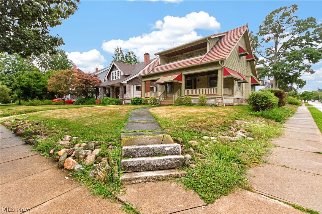 16317 Clifton Boulevard Lakewood OH 44107