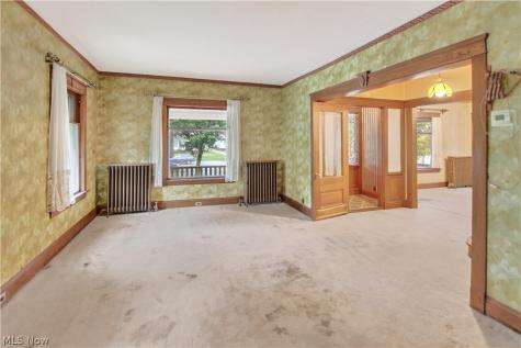 16317 Clifton Boulevard Lakewood OH 44107