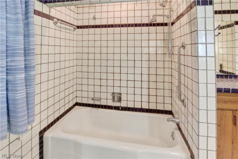 16317 Clifton Boulevard Lakewood OH 44107