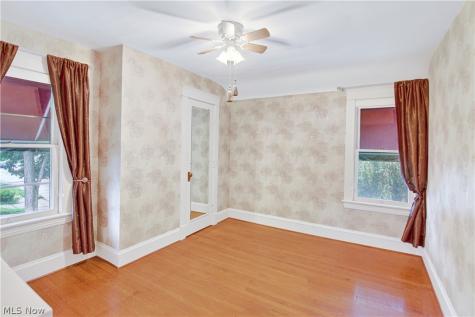 16317 Clifton Boulevard Lakewood OH 44107