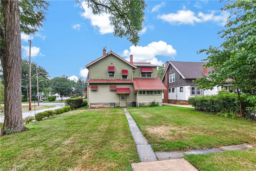 16317 Clifton Boulevard Lakewood OH 44107