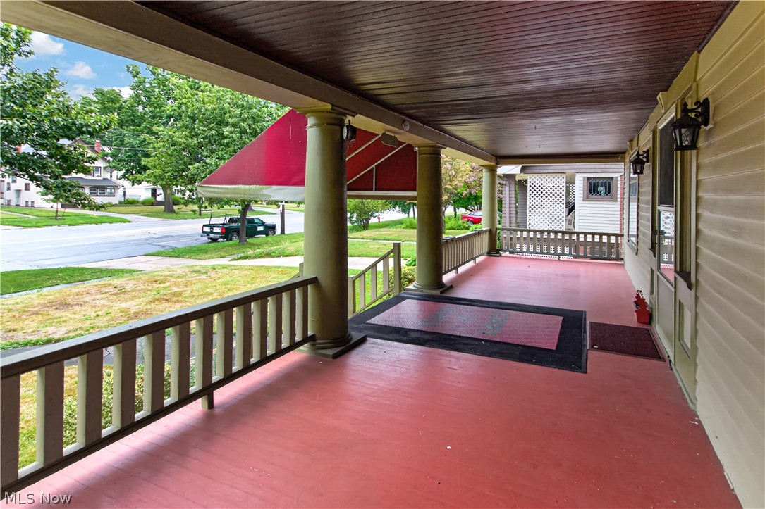 16317 Clifton Boulevard Lakewood OH 44107