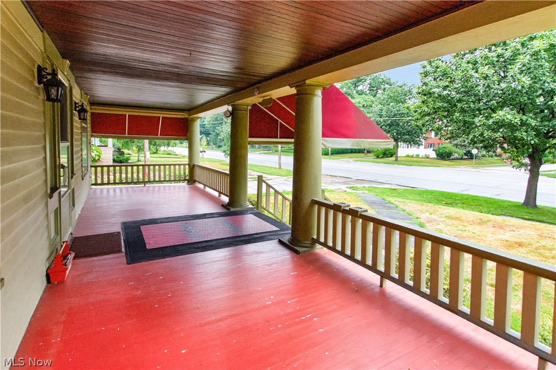 16317 Clifton Boulevard Lakewood OH 44107