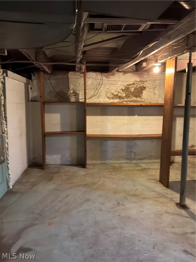 816 Delaware Street Martins Ferry OH 43935
