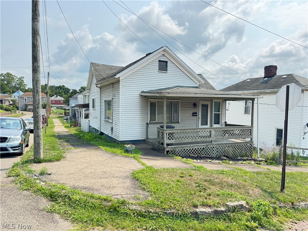 816 Delaware Street Martins Ferry OH 43935