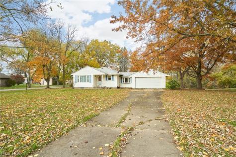2941 Sweitzer Road Uniontown OH 44685
