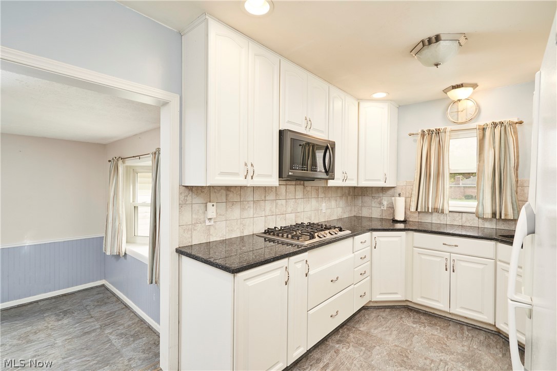 2941 Sweitzer Road Uniontown OH 44685