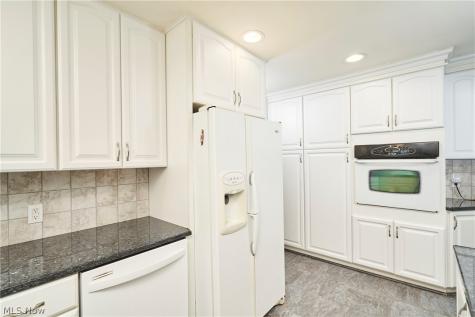 2941 Sweitzer Road Uniontown OH 44685