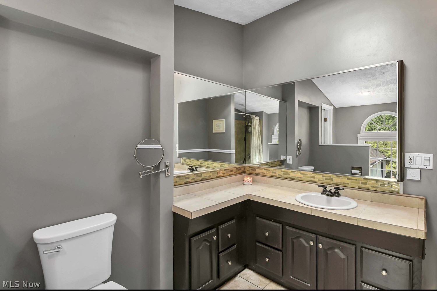 24380 Hedgewood Avenue Westlake OH 44145